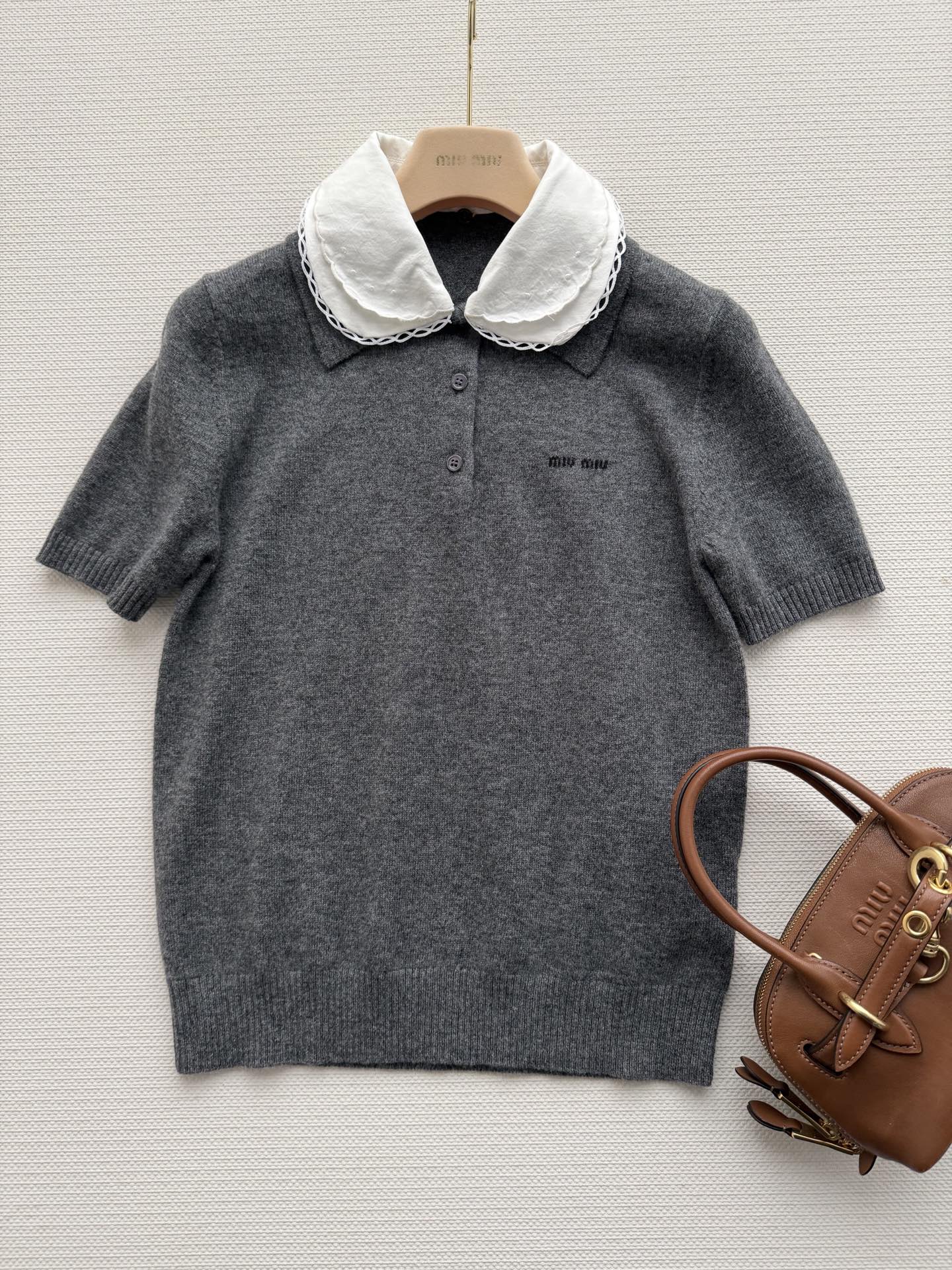 26 Detachable lace-trimmed shirt collar knit short-sleeved top