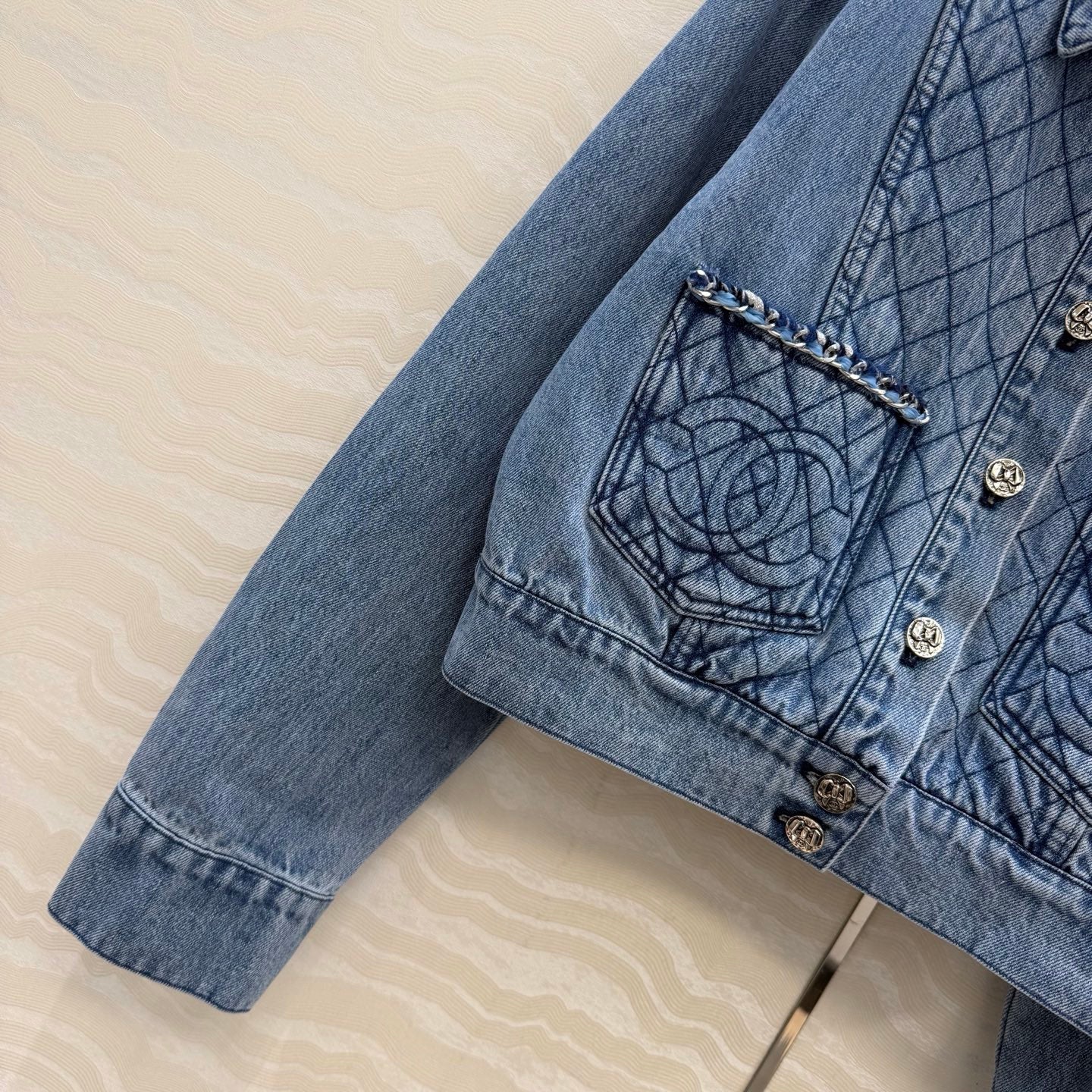 26 Retro Denim Jacket