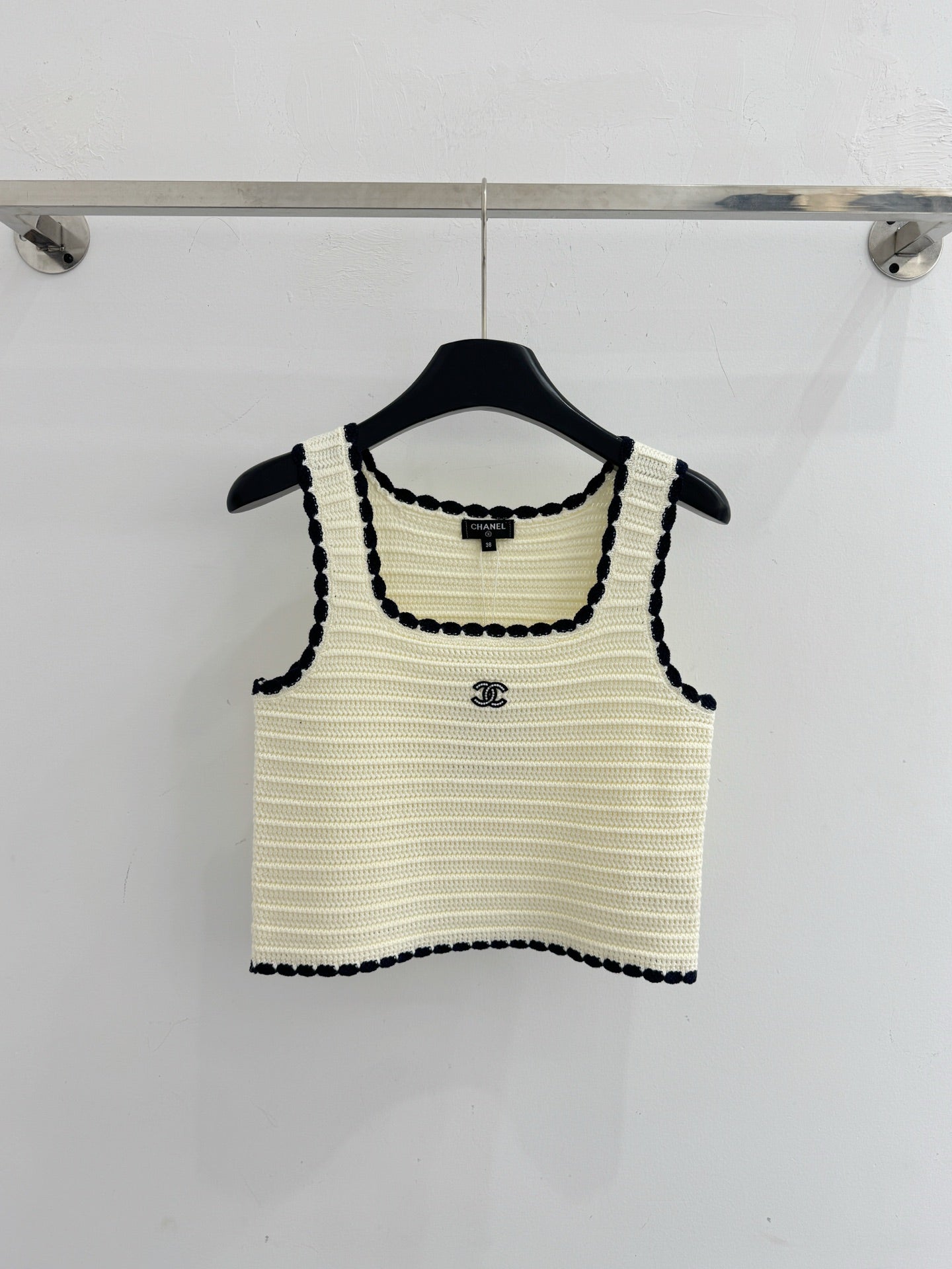 26 New Simple Vest