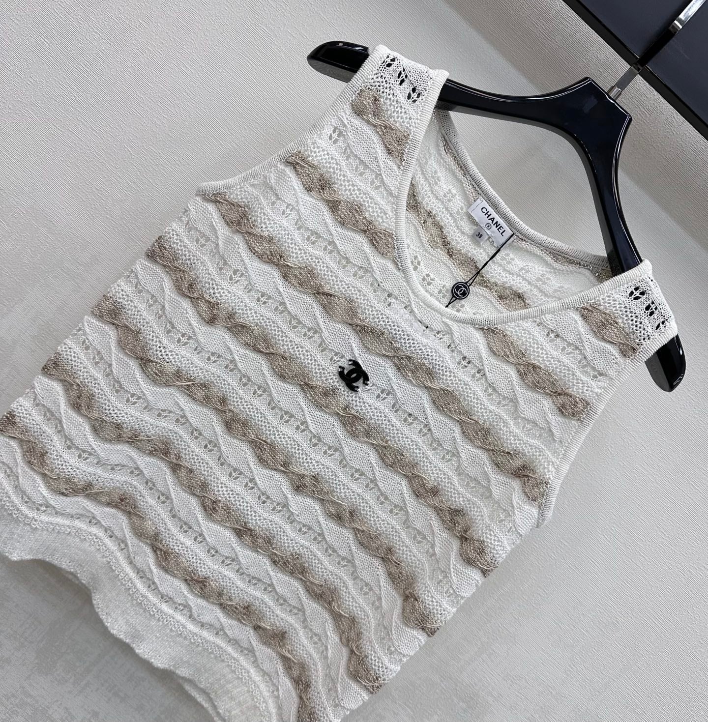 26SS Wave Pattern Hollow-Out Knitted Vest