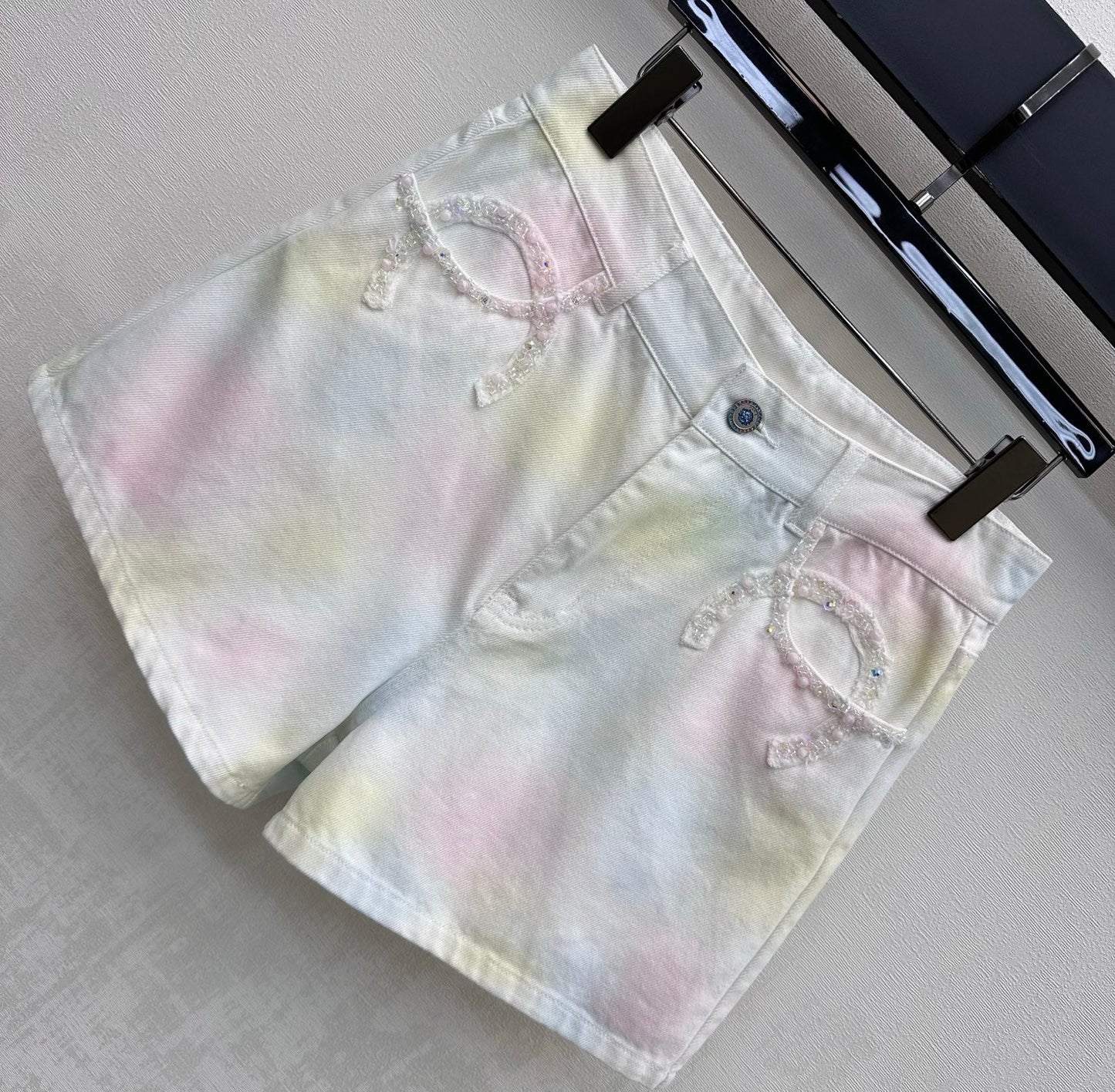 26ss tie-dye beaded denim shorts