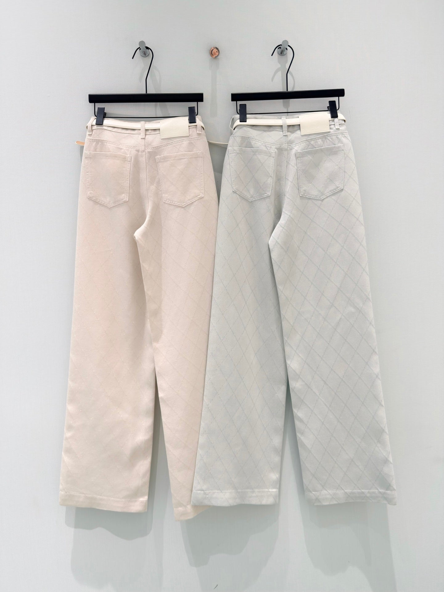 26 New Style Gold-Shimmer Quilted-Pattern Jeans + Belt