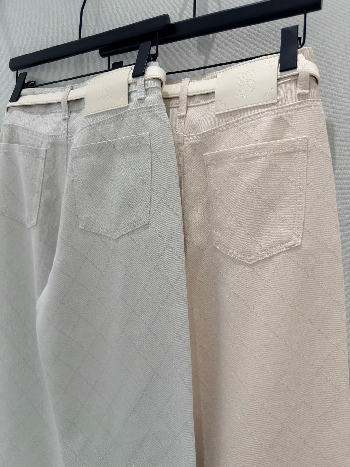 26 New Style Gold-Shimmer Quilted-Pattern Jeans + Belt