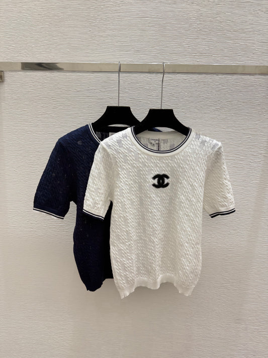 26 New Short-Sleeved Knit Top