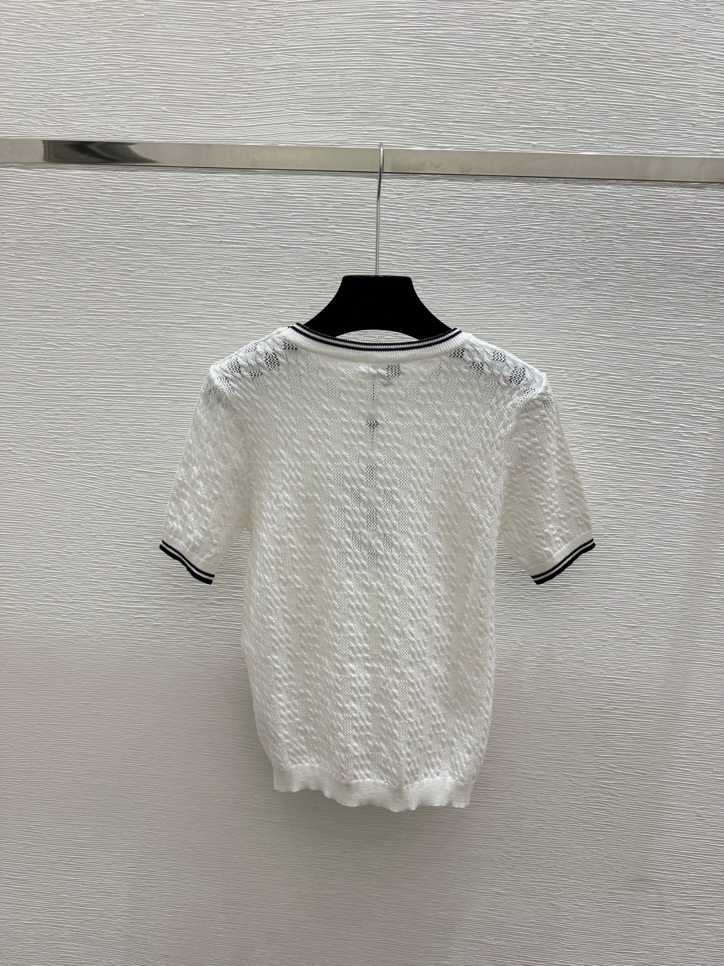 26 New Short-Sleeved Knit Top