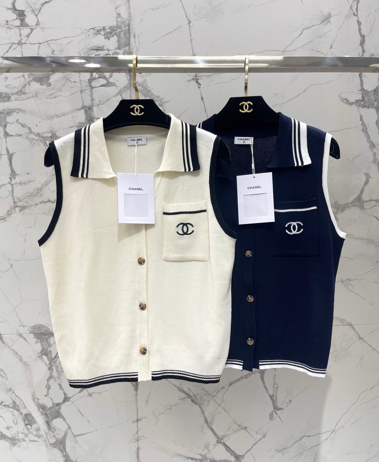 26 New Color-Block V-Neck Knit Vest