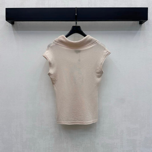 26 New Embroidered Knit Vest