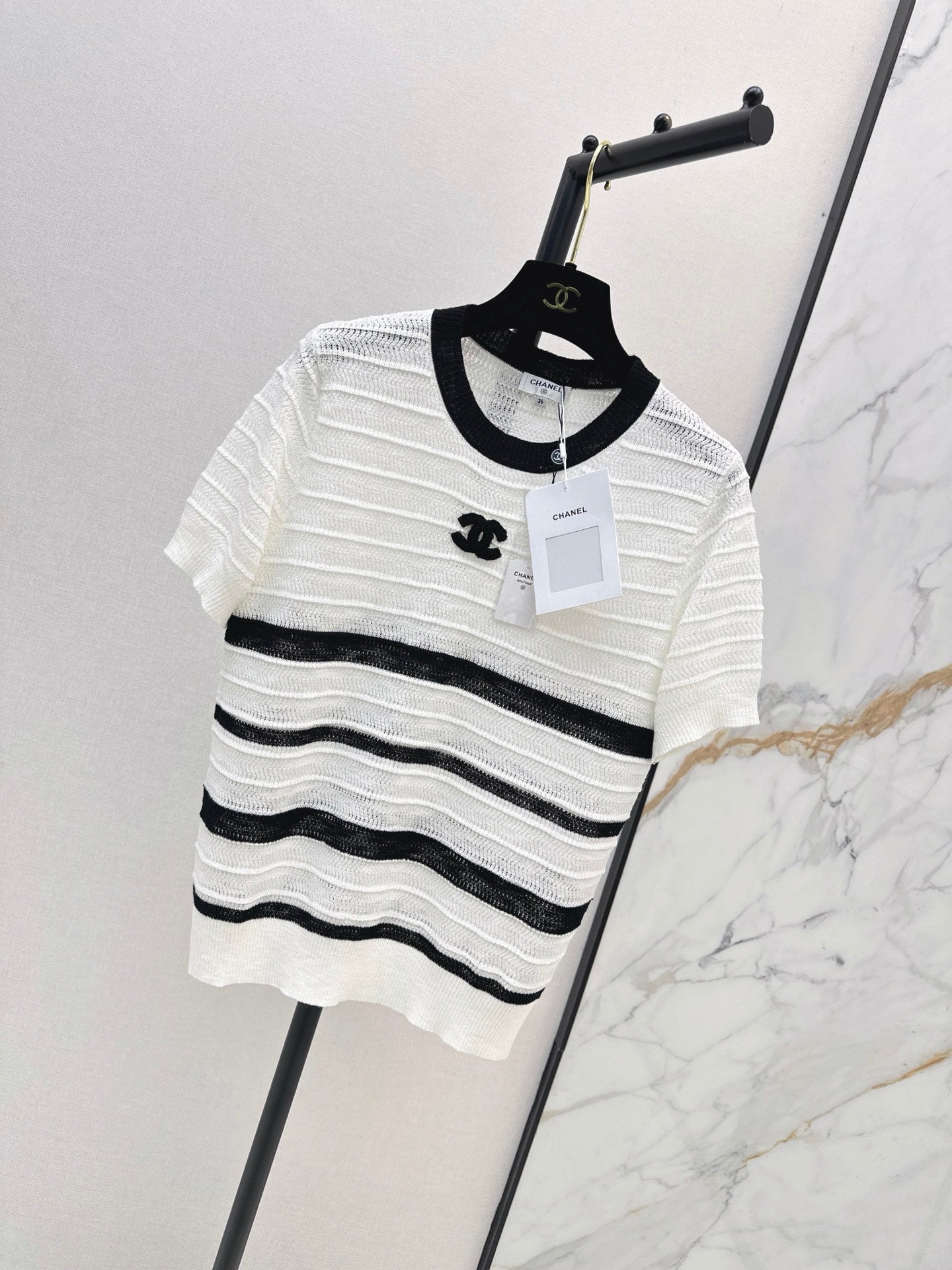 26 New Striped Knit Top