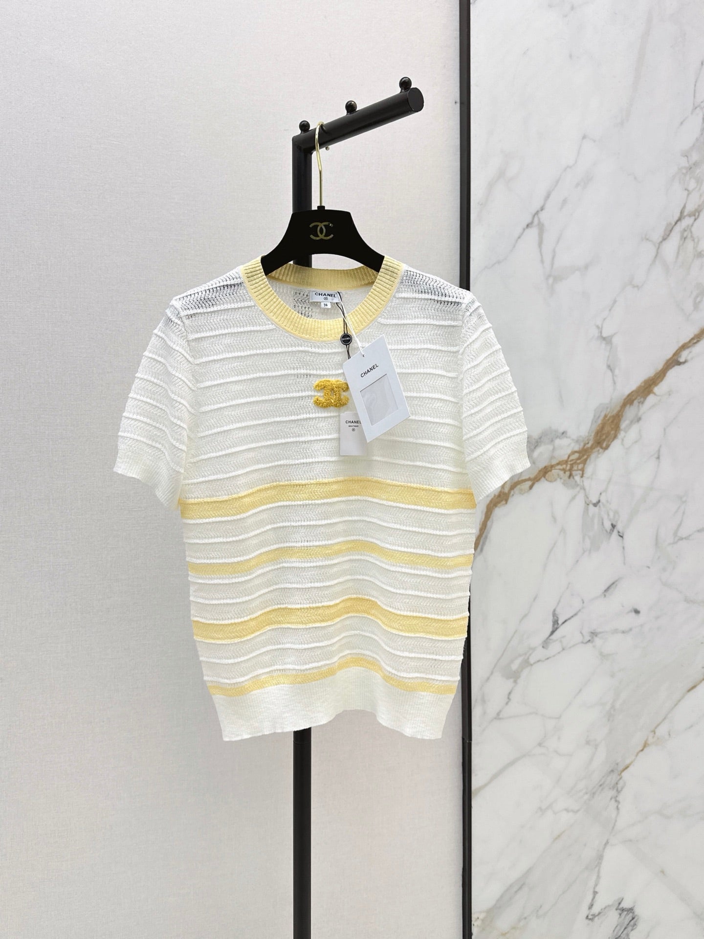 26 New Striped Knit Top