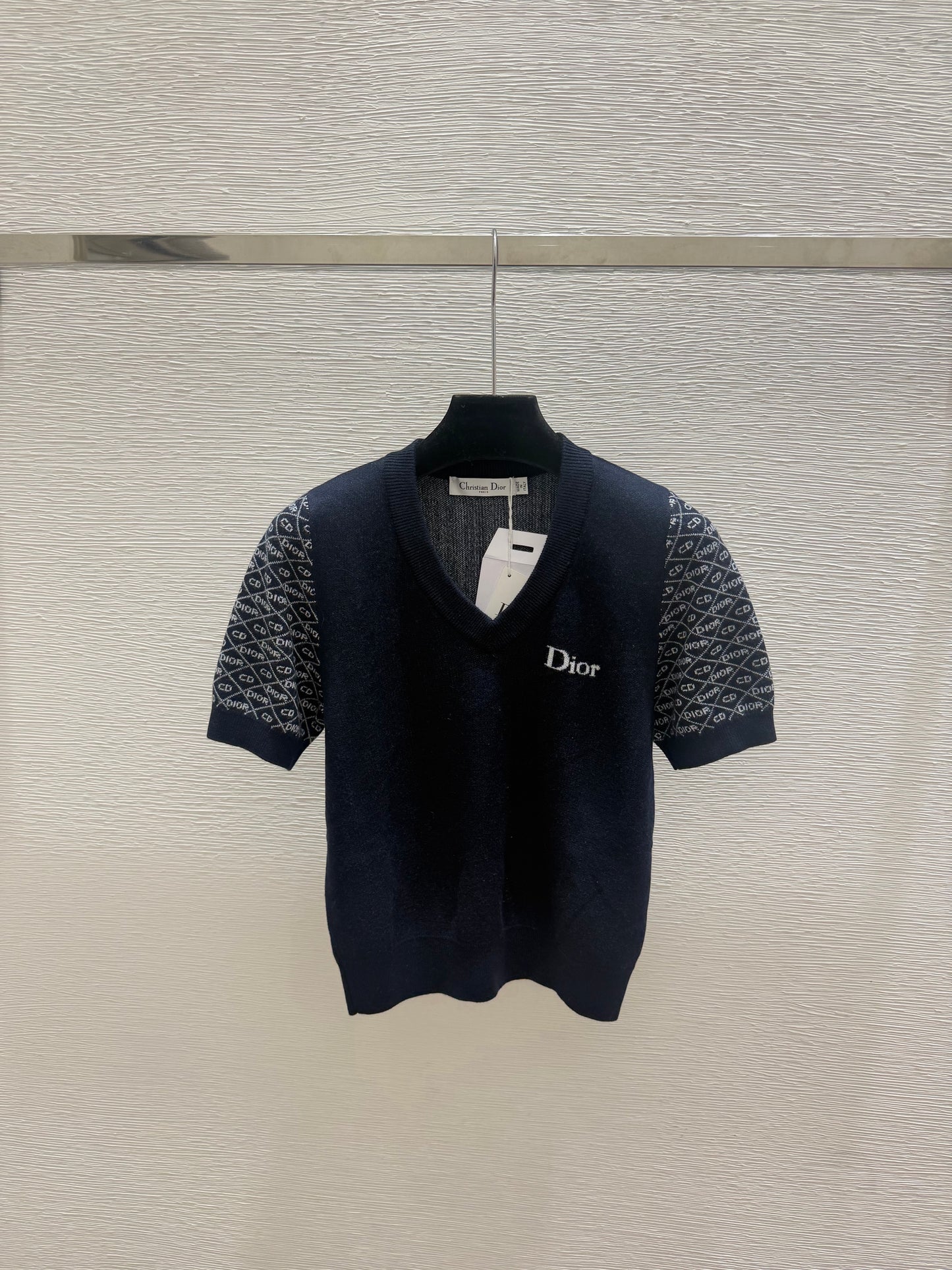 26 New Color-Block Knit Short-Sleeve Top
