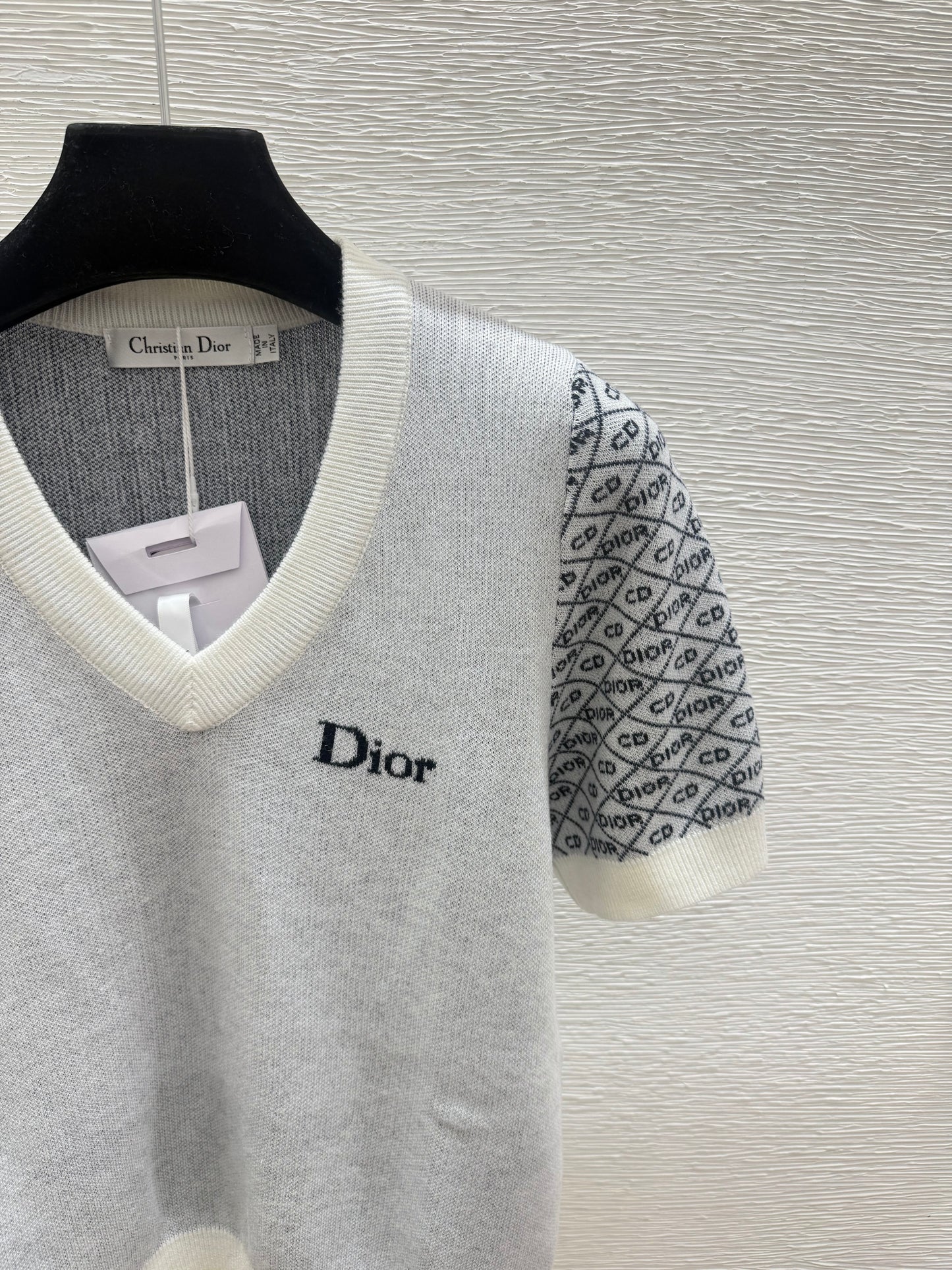 26 New Color-Block Knit Short-Sleeve Top