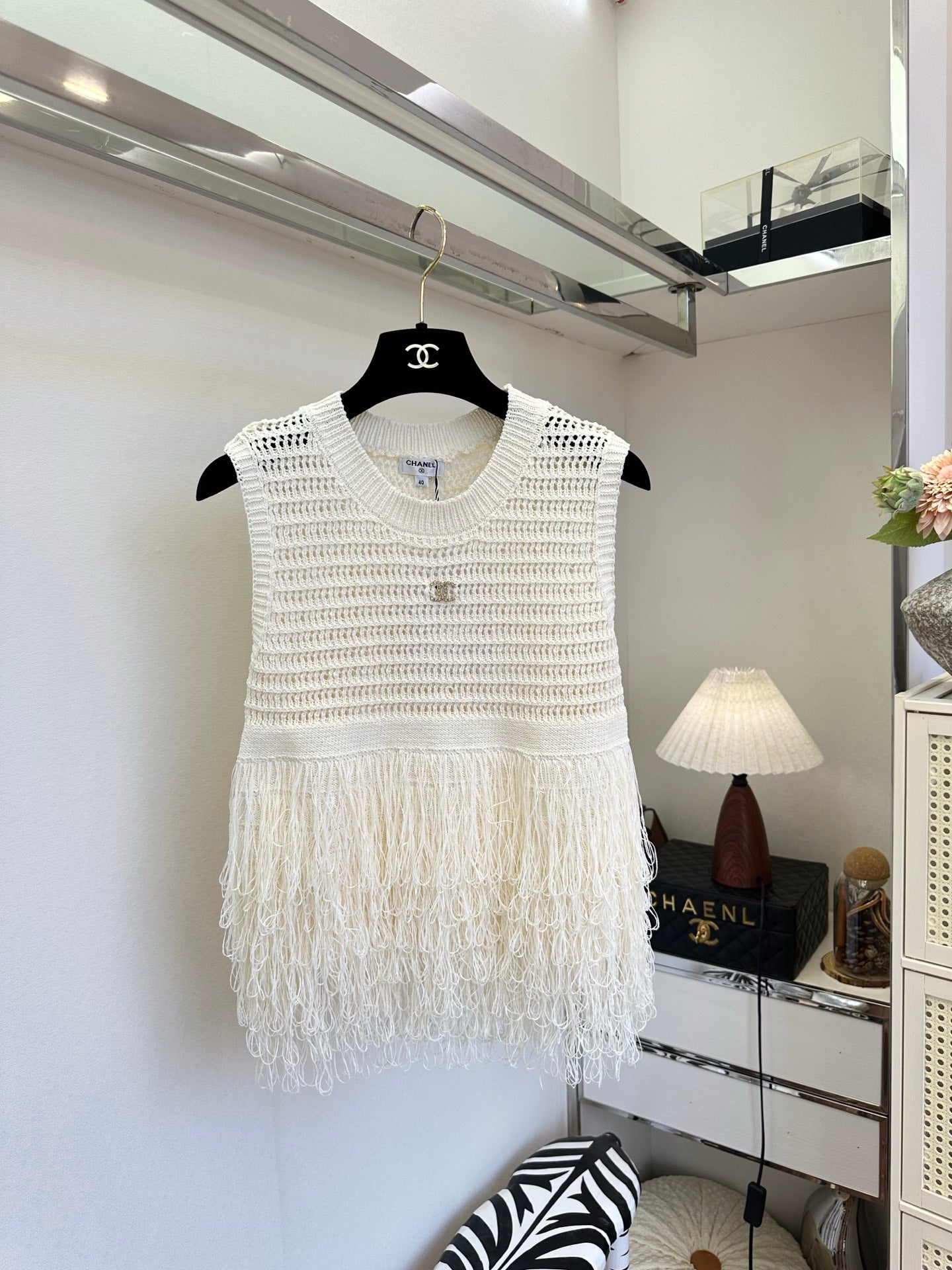 26 New Cut-out Tassel Knit Vest