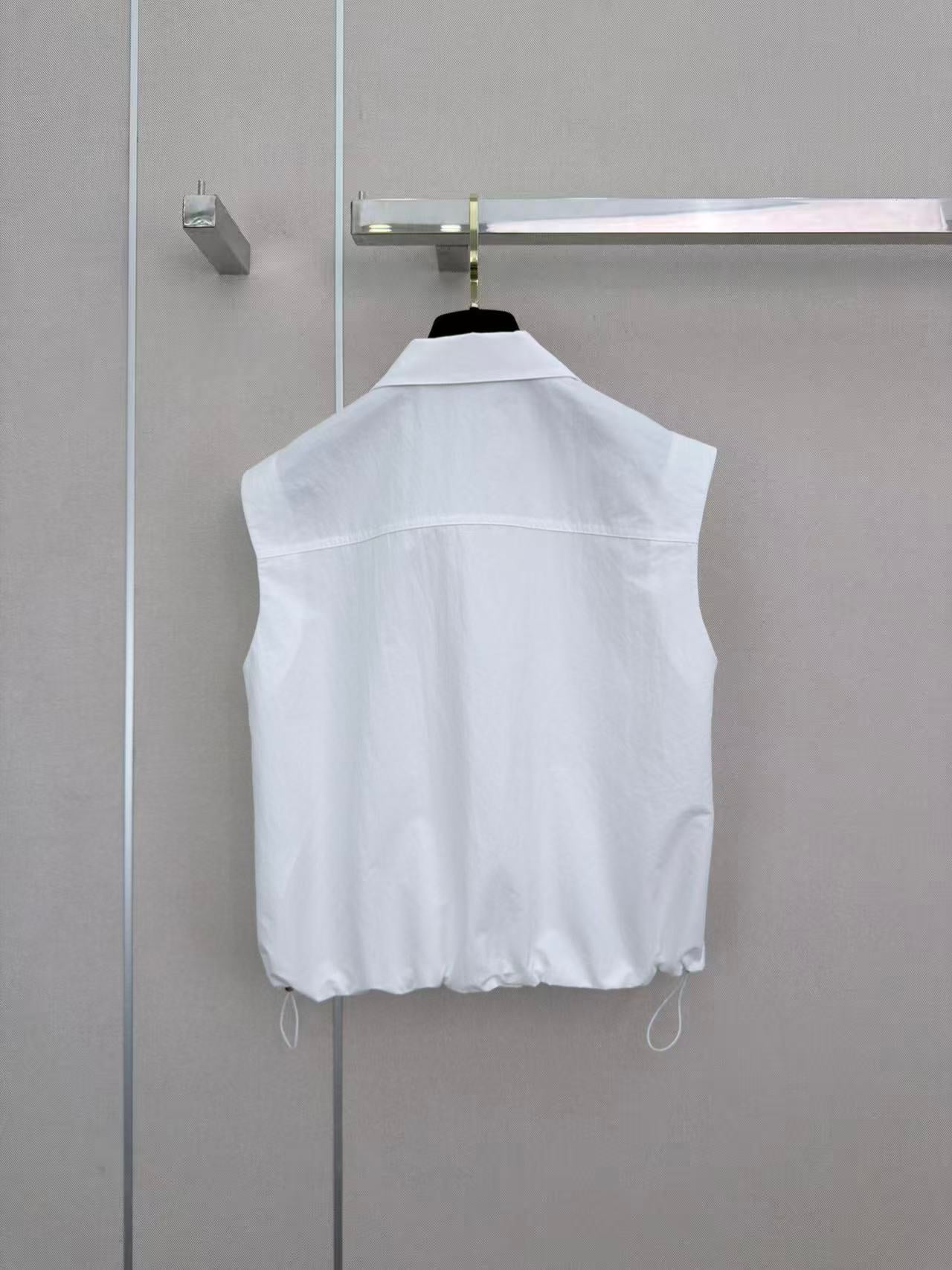 26 New Sleeveless Collared Vest and Skirt Set