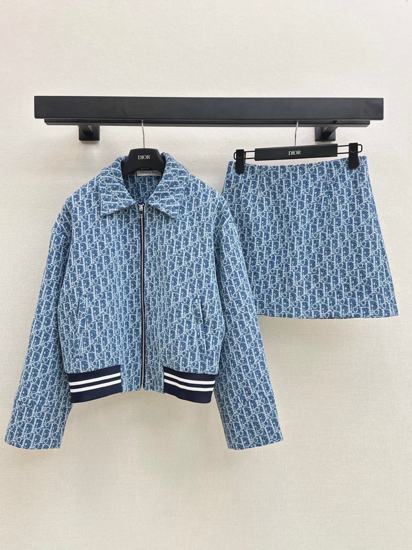 26 New Blue Tweed Monogram Jacket Set