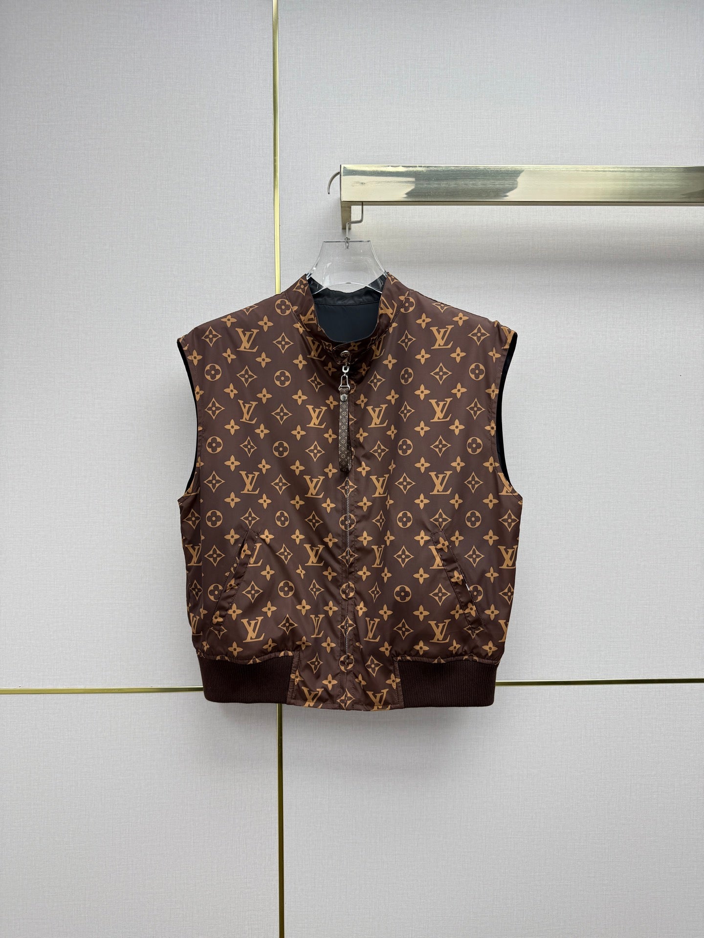26 New Stand-Collar Vest Jacket