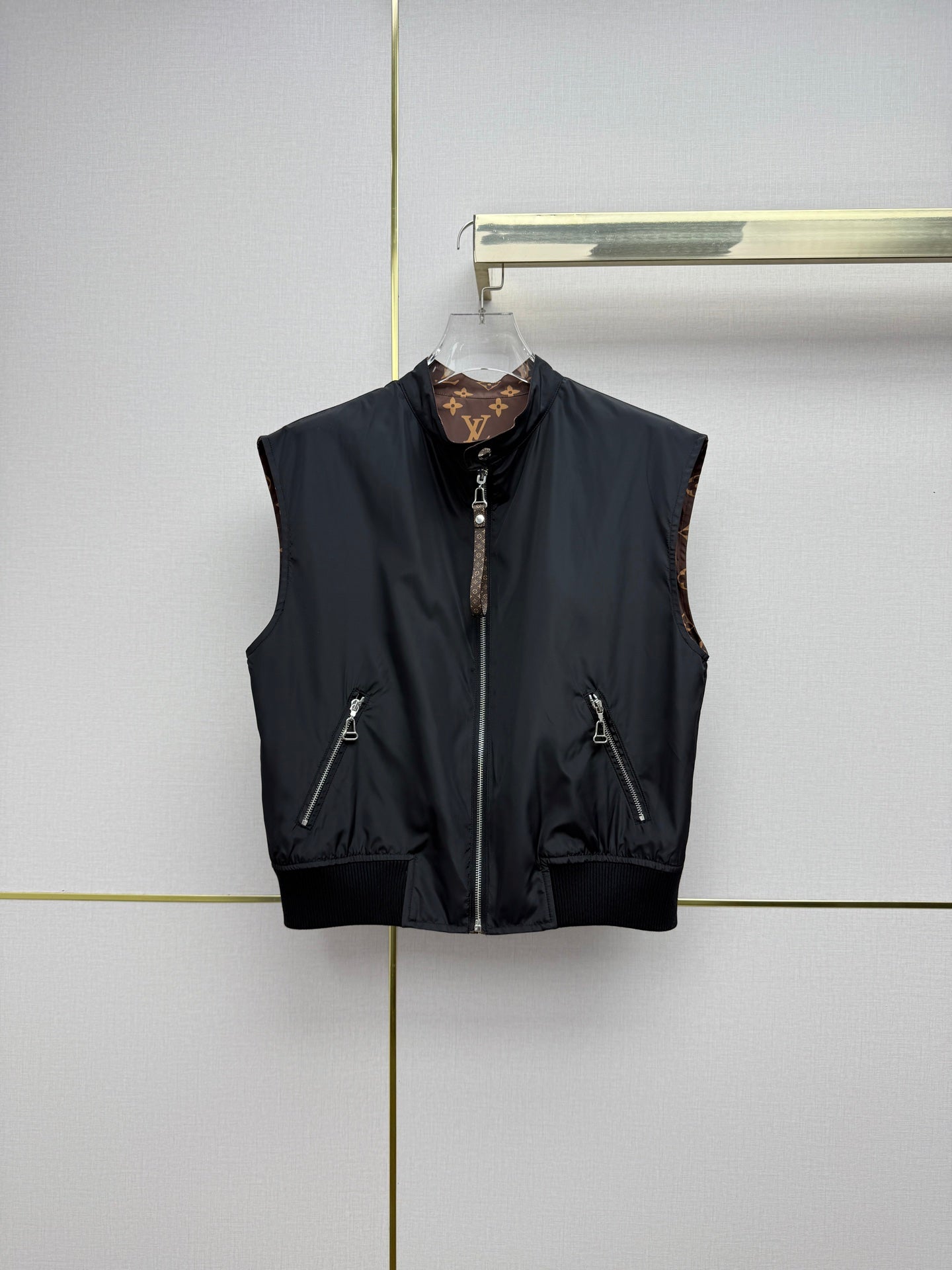 26 New Stand-Collar Vest Jacket