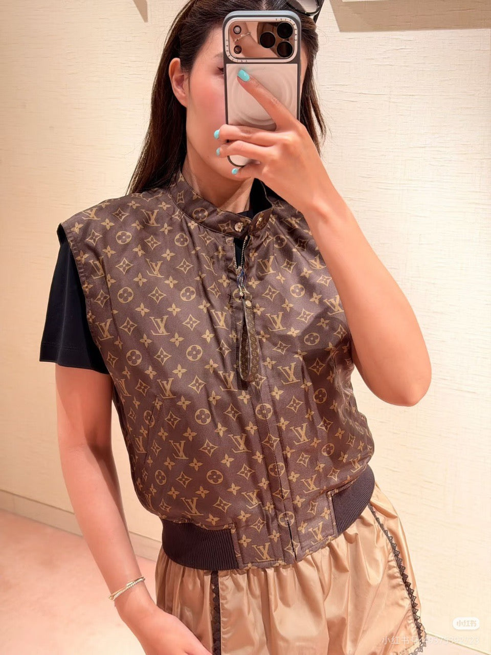 26 New Stand-Collar Vest Jacket