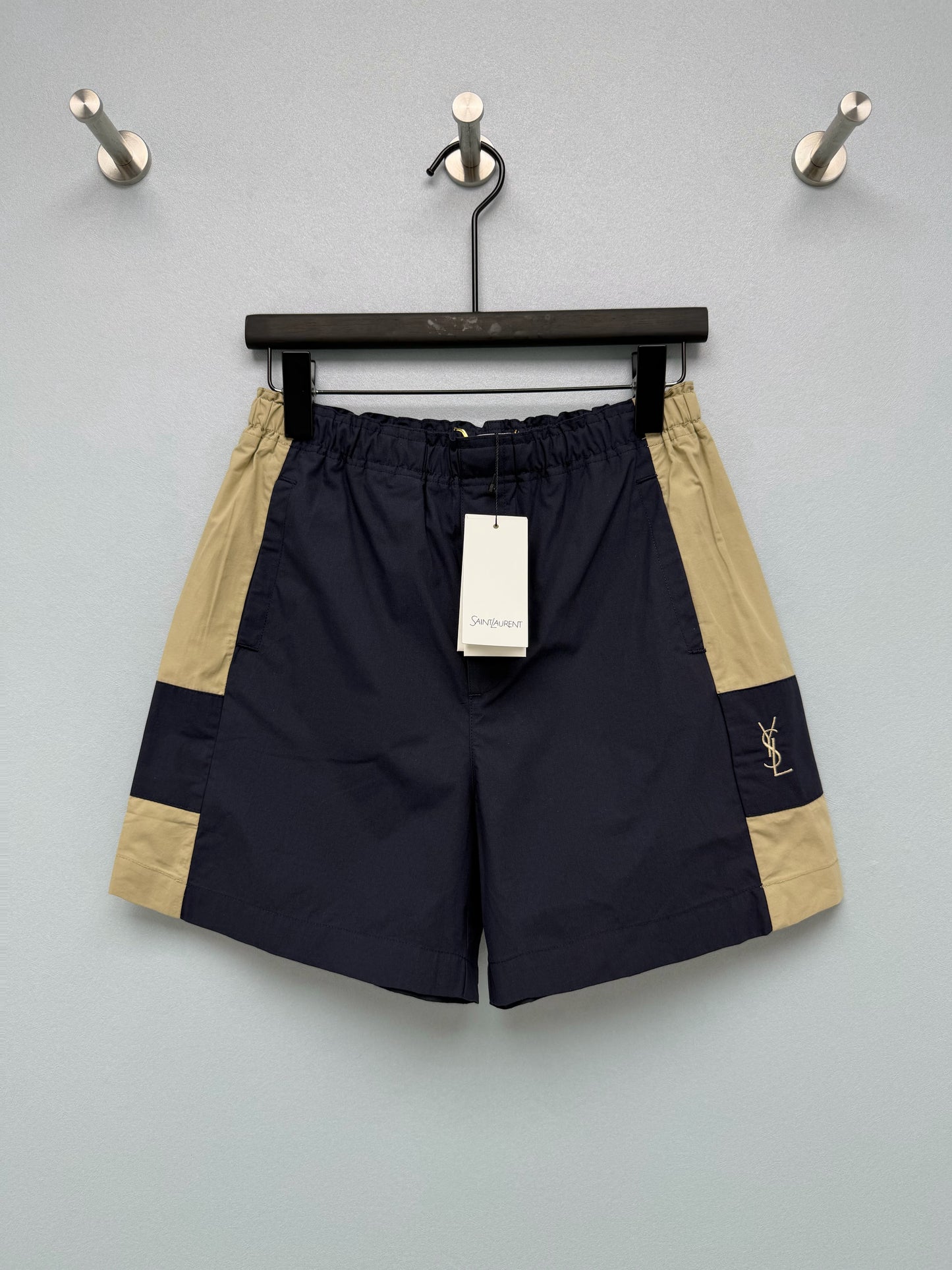 26 New Navy Color-Block Elastic-Waist Casual Shorts