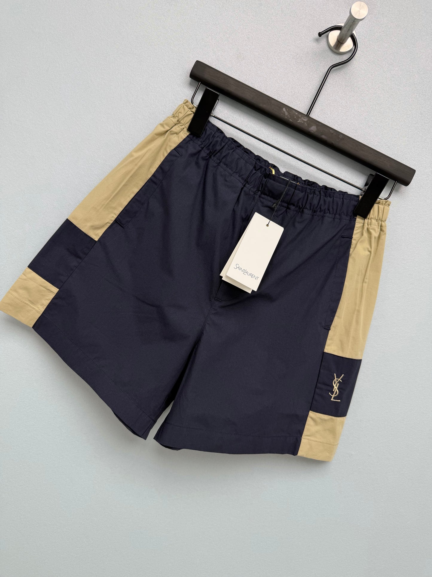 26 New Navy Color-Block Elastic-Waist Casual Shorts