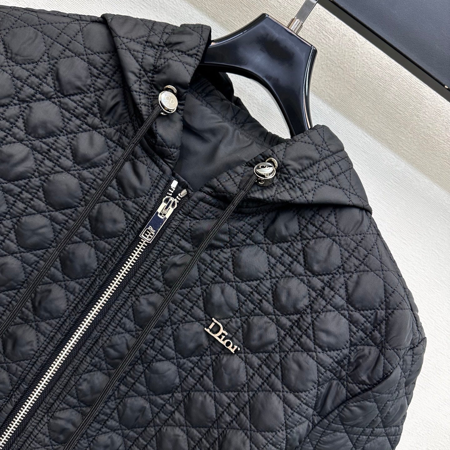 26 New Hooded Diamond-Quilted Padded Jacket