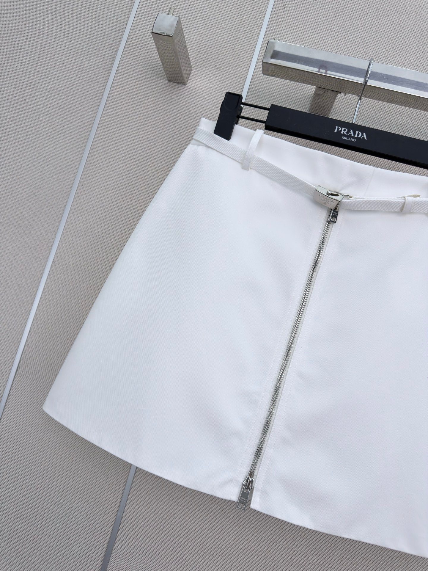 26 New-style skirt paired with a belt