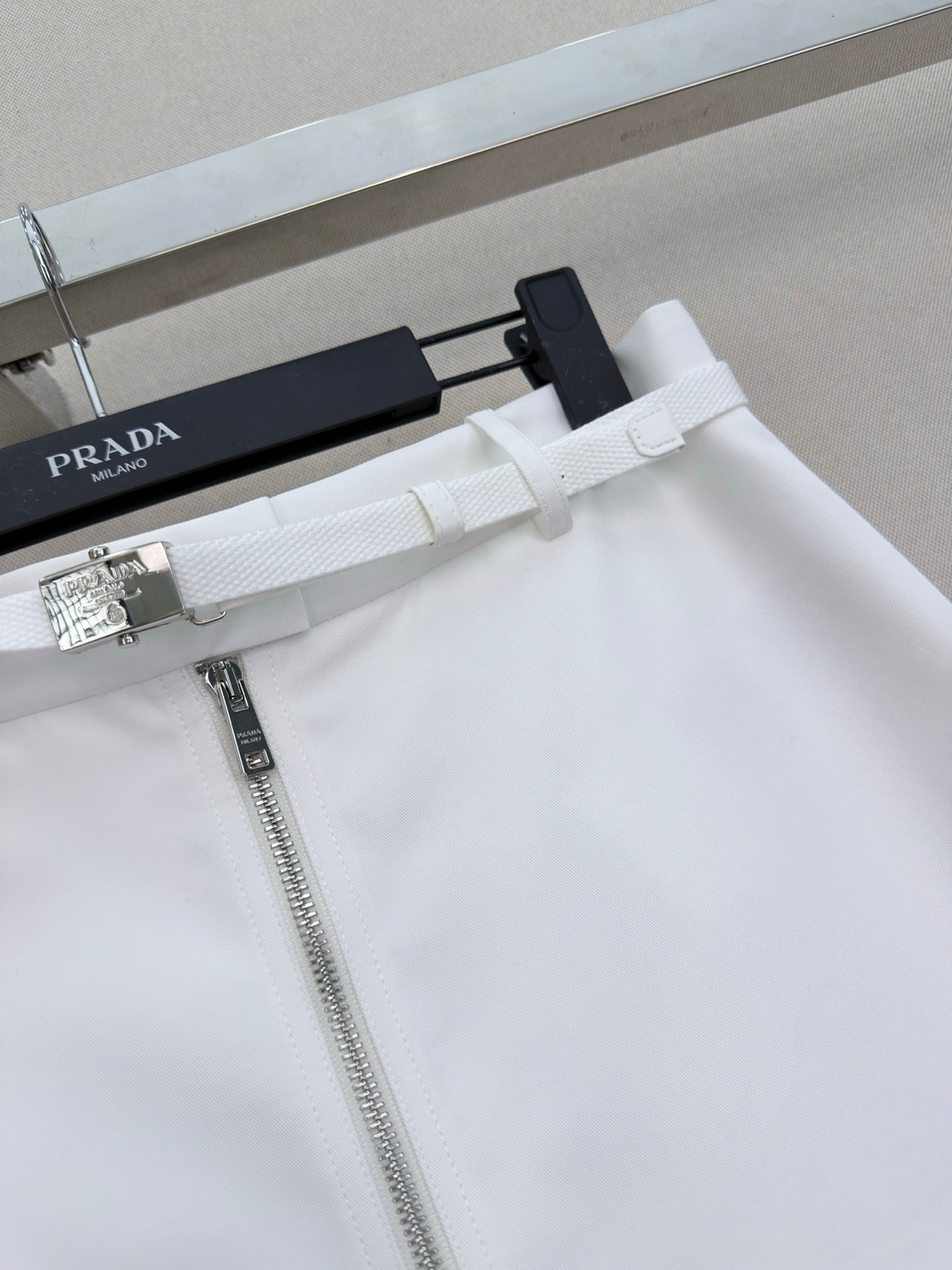 26 New-style skirt paired with a belt