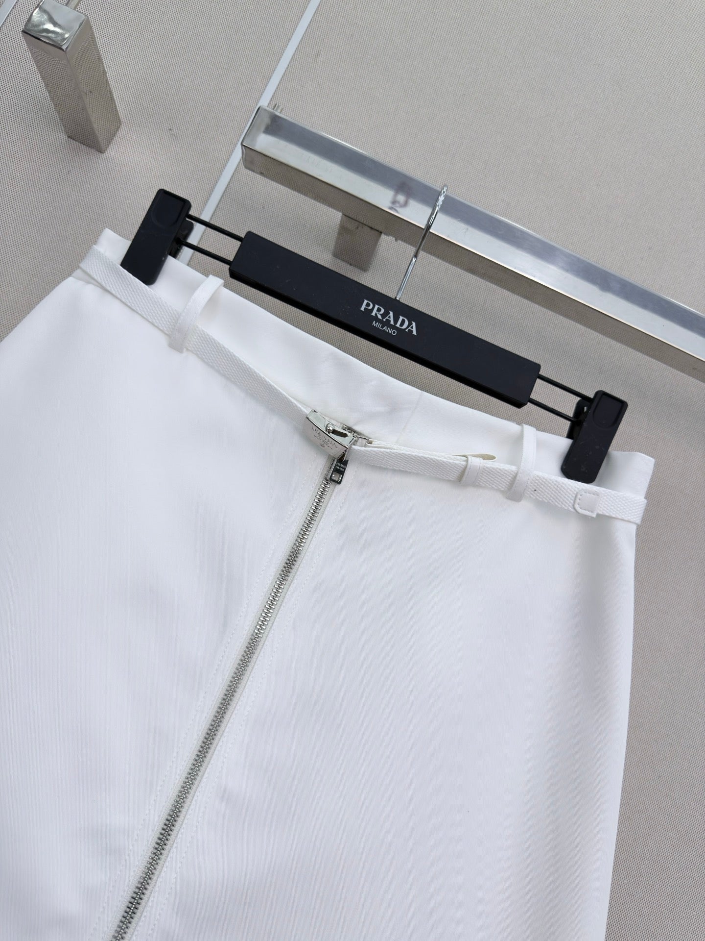 26 New-style skirt paired with a belt