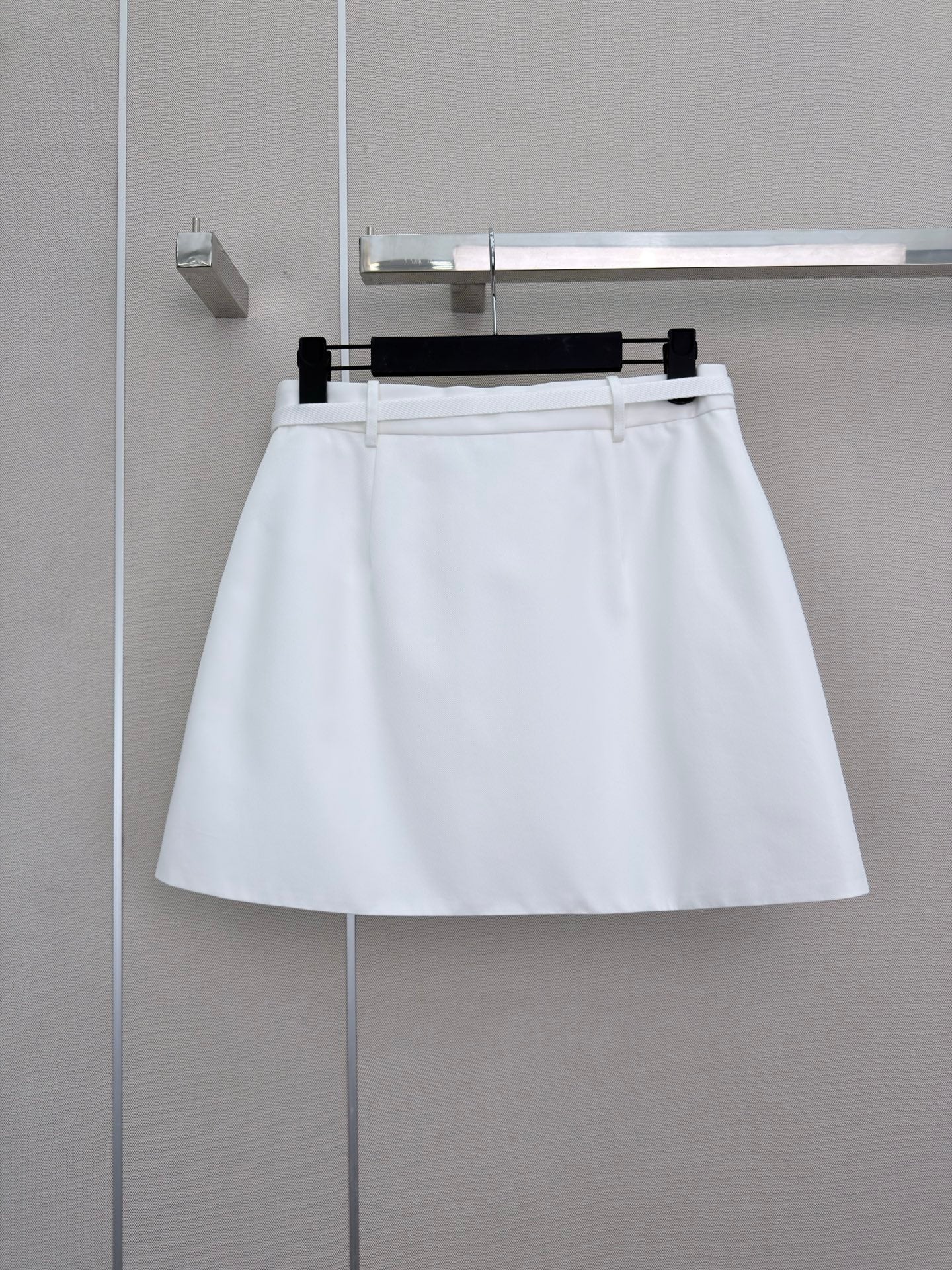 26 New-style skirt paired with a belt