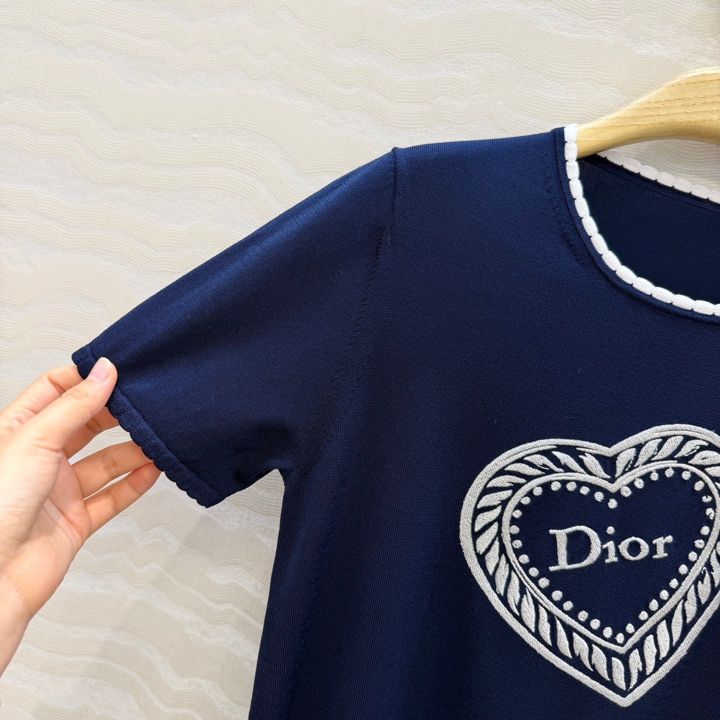 26 New Short-Sleeved Knit Top with Heart Embroidery