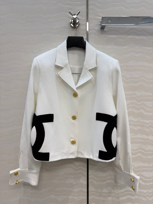 26 New Vintage-Style Cropped Blazer