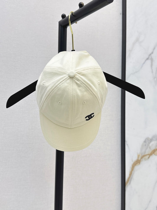 26 New Color-Block Logo Baseball Cap