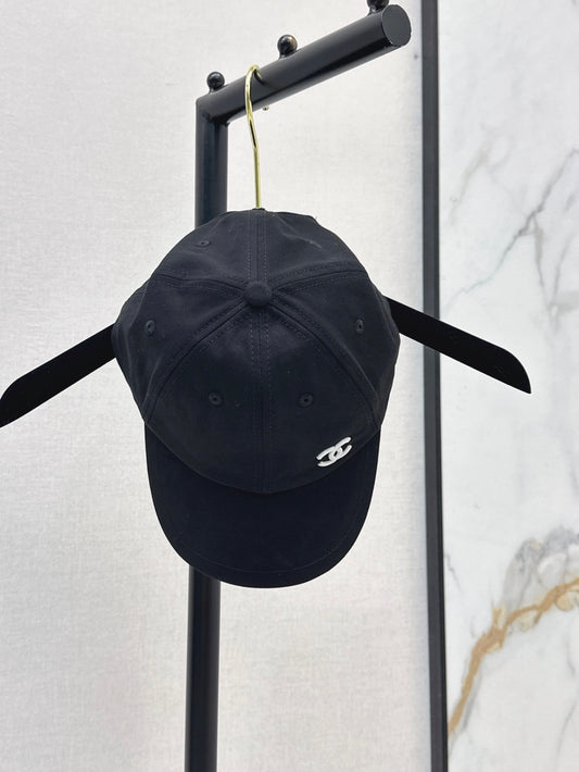 26 New Color-Block Logo Baseball Cap