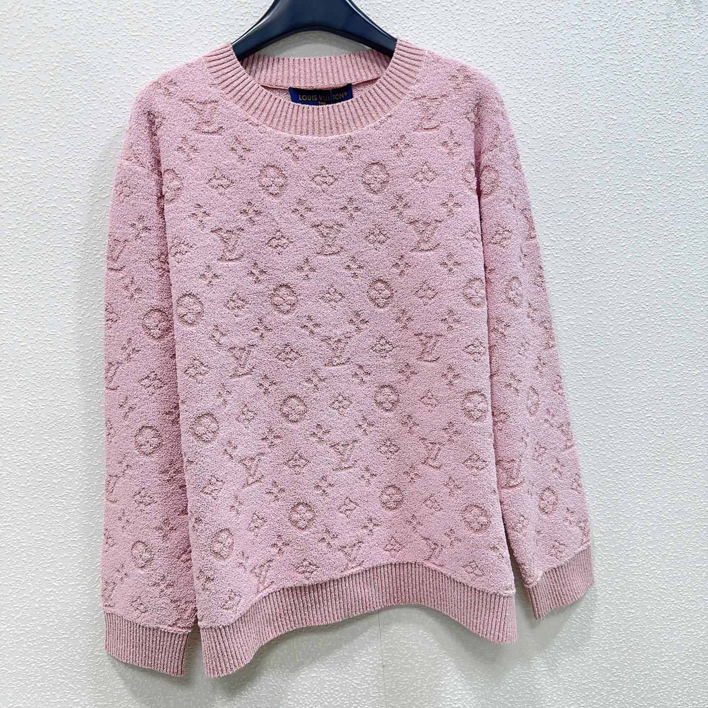 26 New Monogram Knit Top