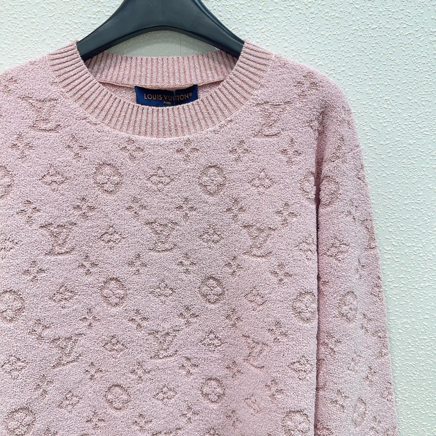 26 New Monogram Knit Top