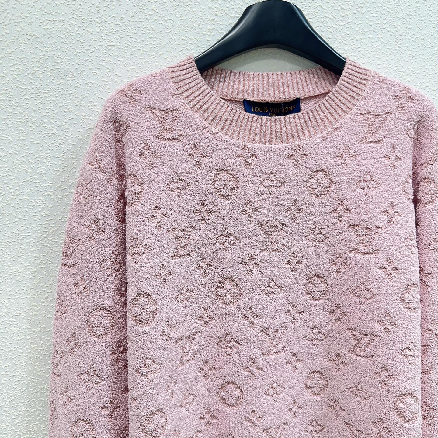 26 New Monogram Knit Top