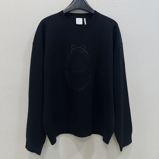 26 New Embroidered Knitwear