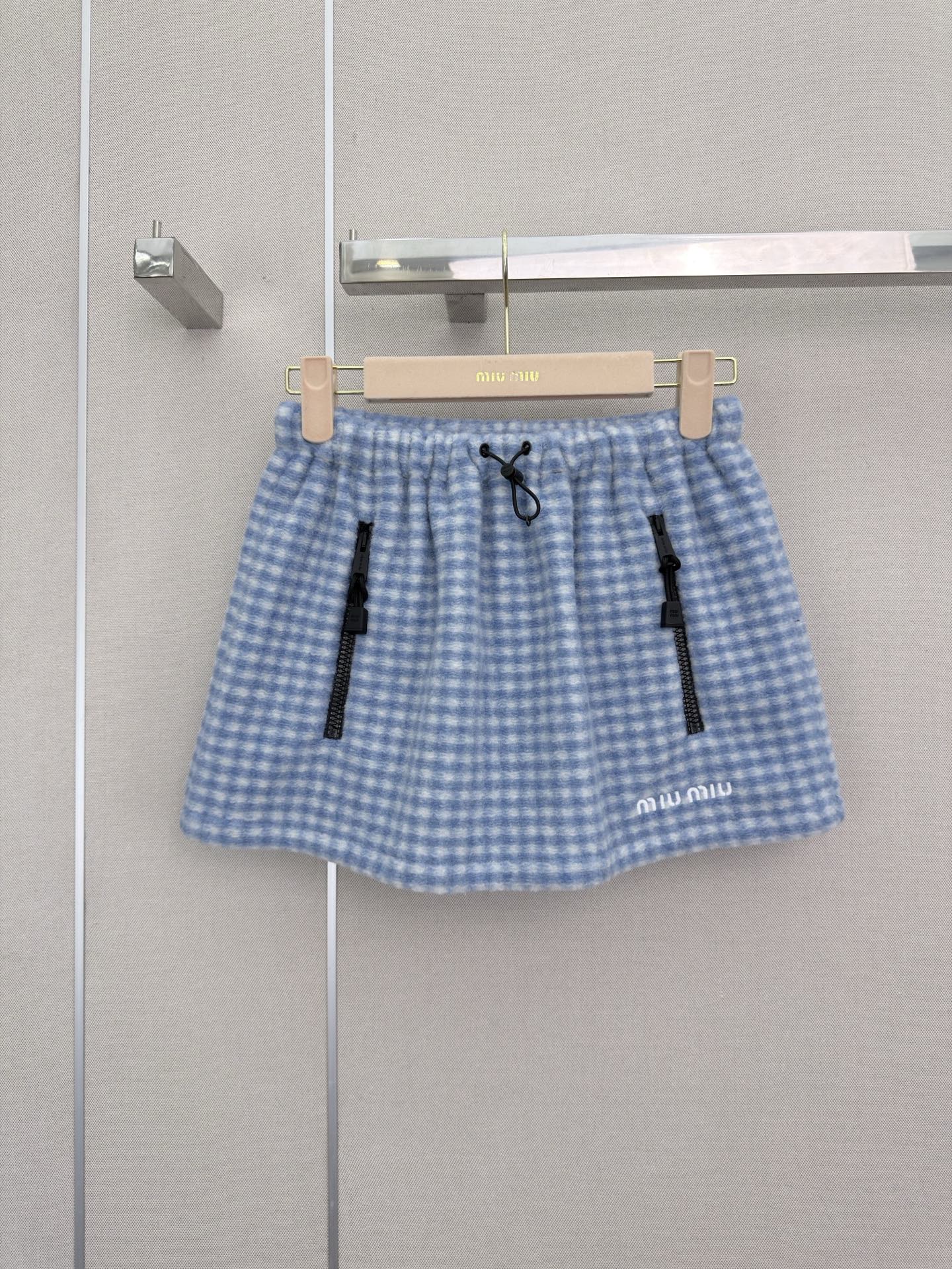 26 New Plaid Skirt