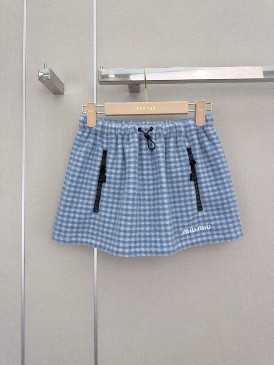 26 New Plaid Skirt