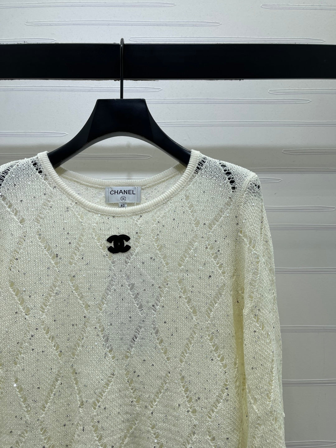26 New Long-Sleeve Diamond-Knit Top