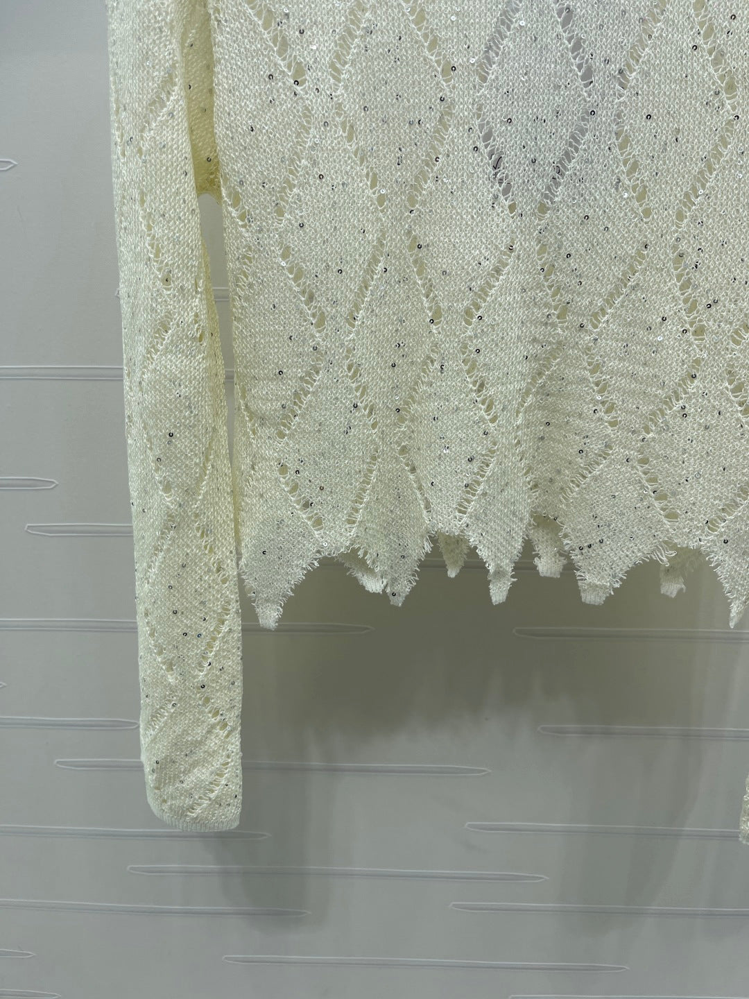 26 New Long-Sleeve Diamond-Knit Top