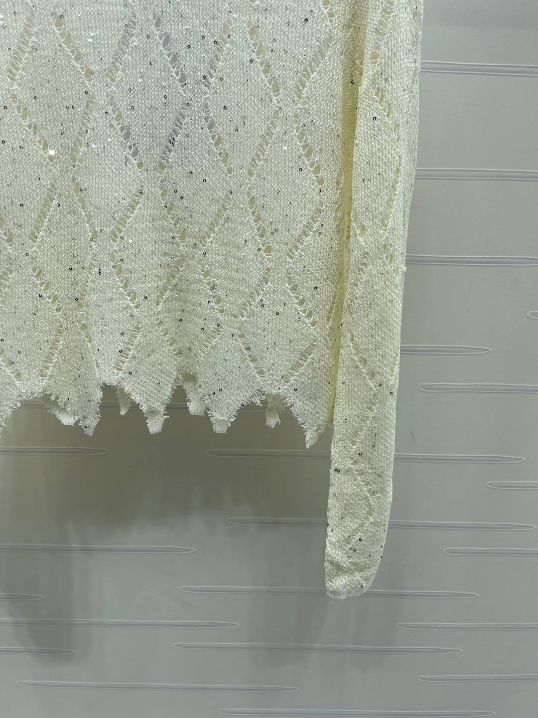 26 New Long-Sleeve Diamond-Knit Top