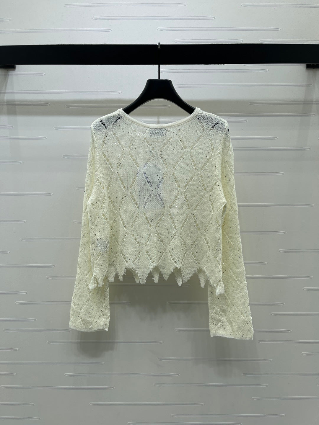 26 New Long-Sleeve Diamond-Knit Top