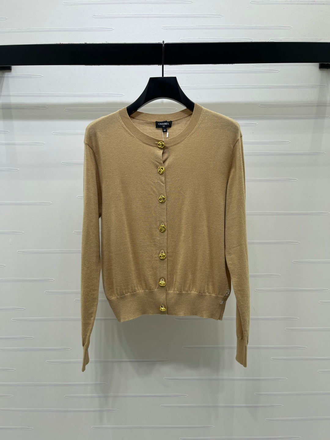 26 New Long-Sleeved Knitted Cardigan