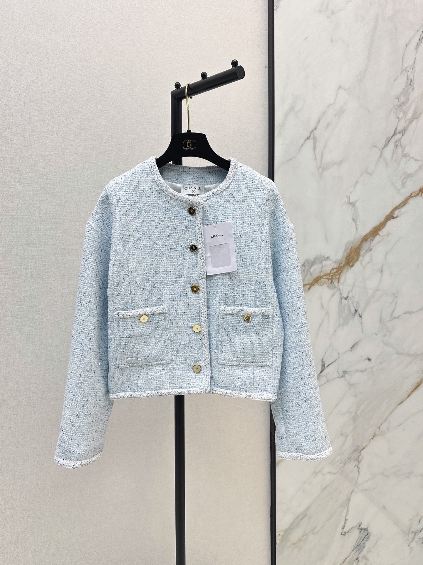 26 New Knitted Crew-Neck Jacket