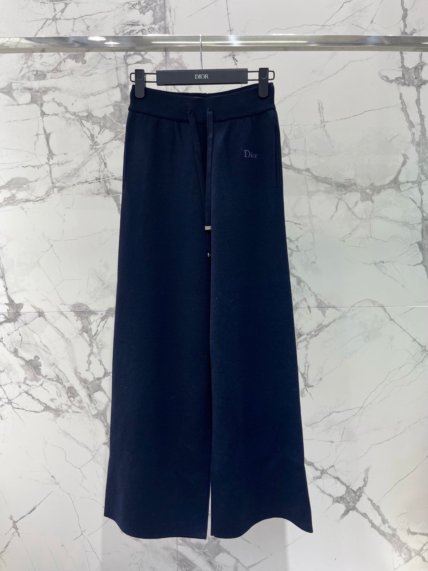 26 New Style Trousers