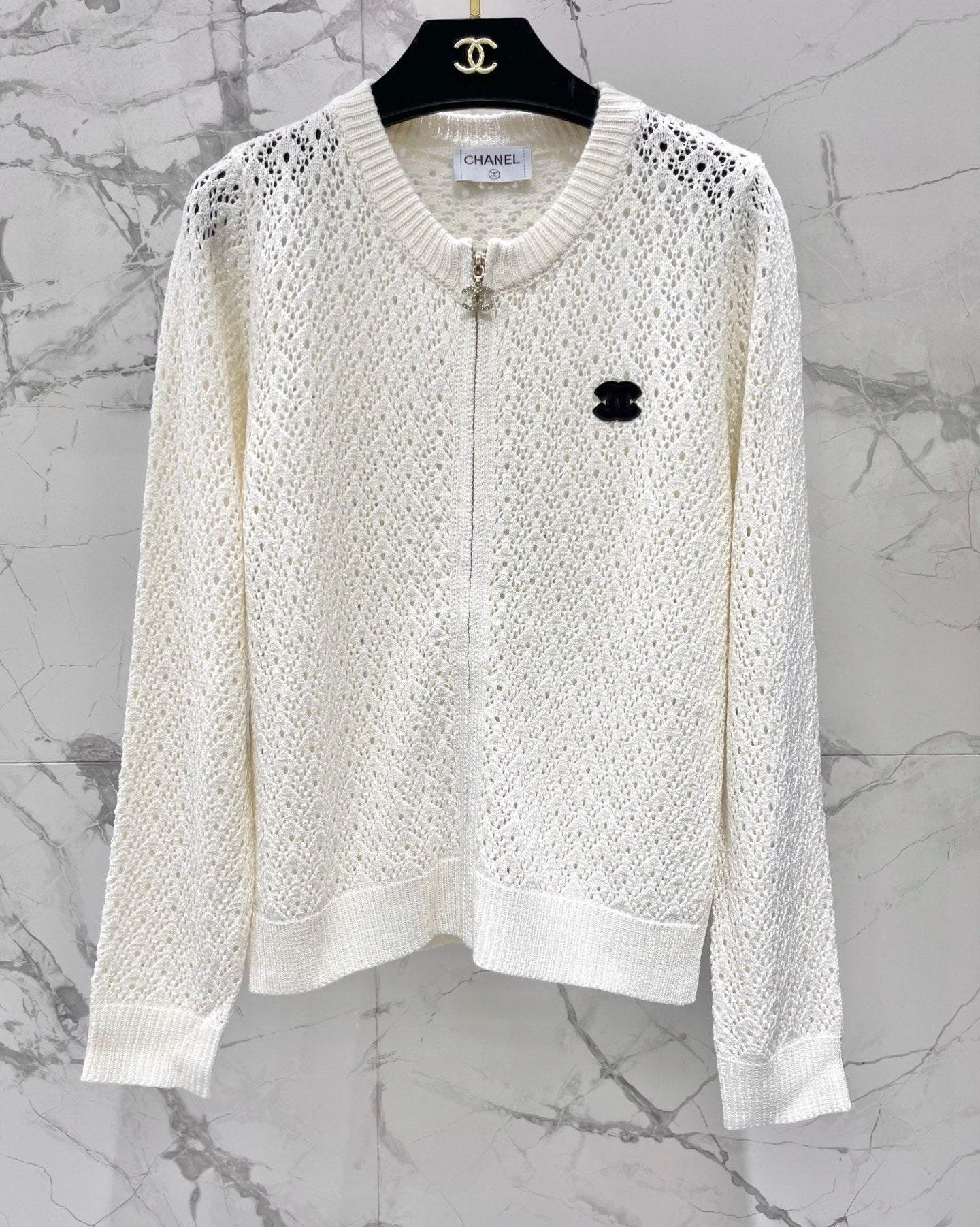 26 New Openwork Jacquard Knit Cardigan