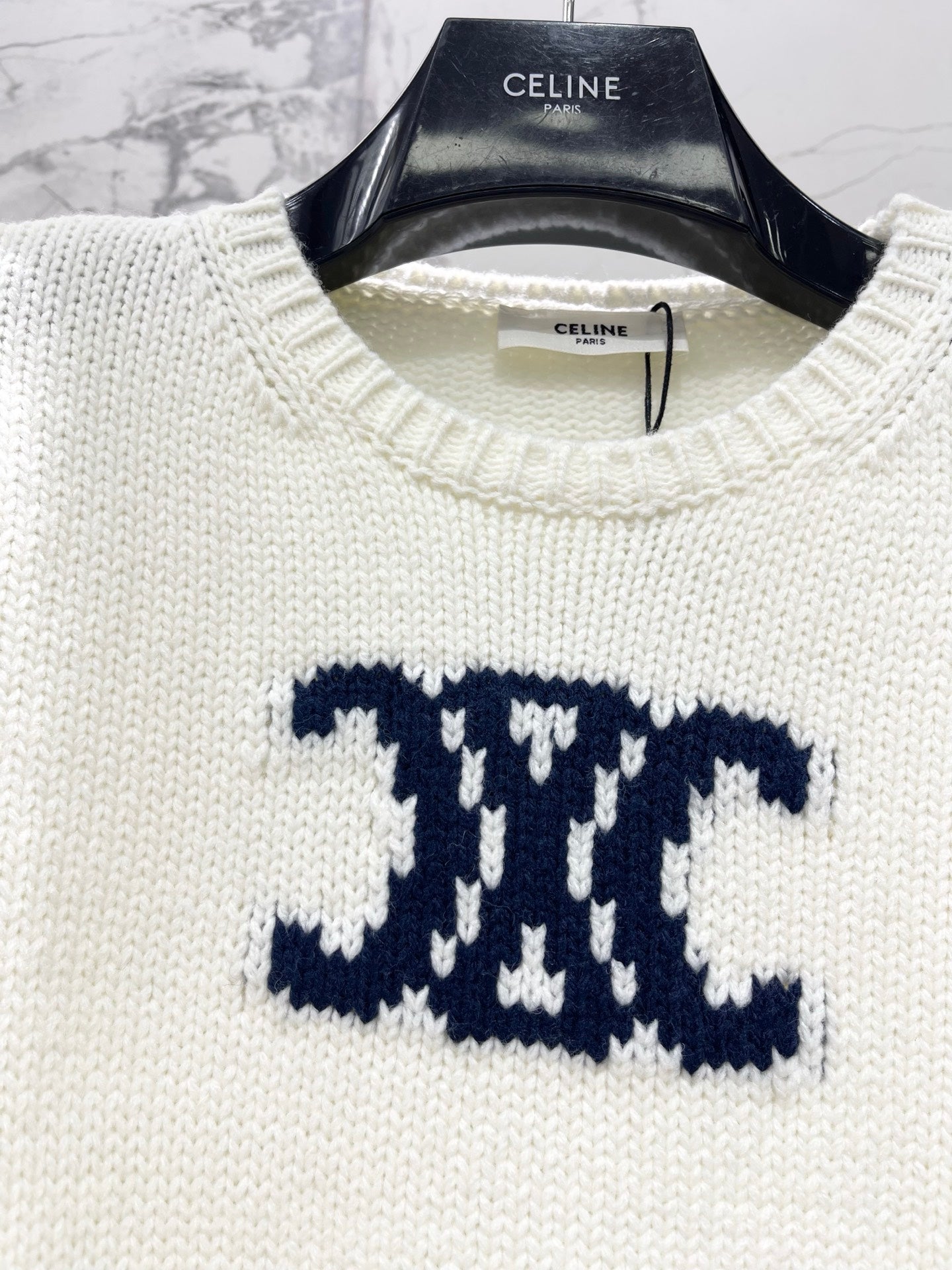 26 New Loose-Fit Printed Sweater