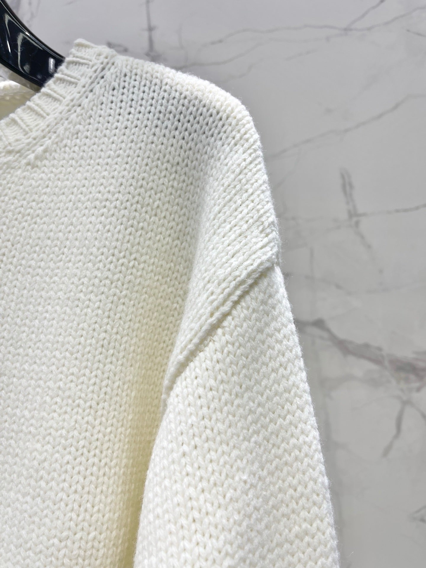 26 New Loose-Fit Printed Sweater