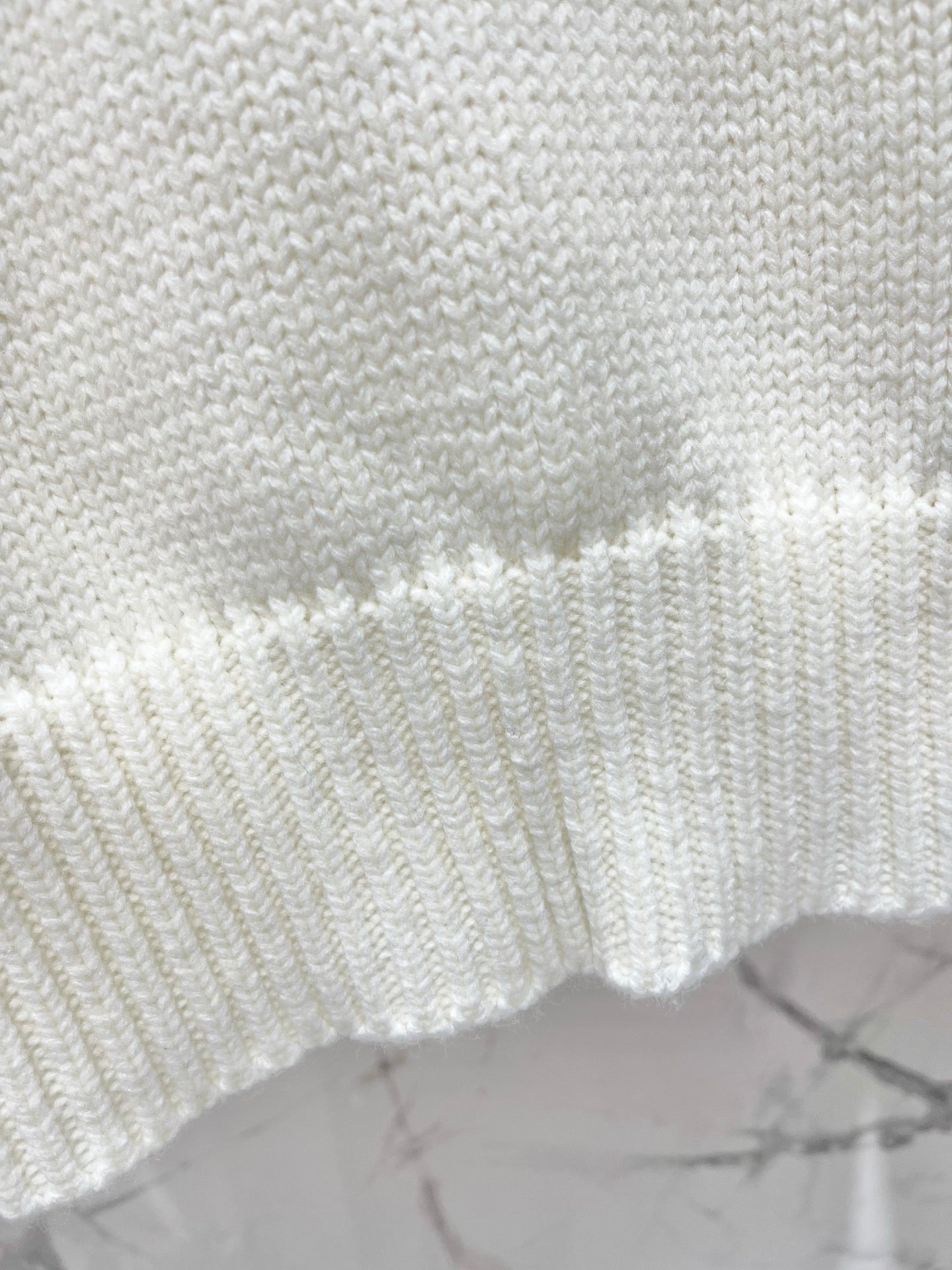26 New Loose-Fit Printed Sweater