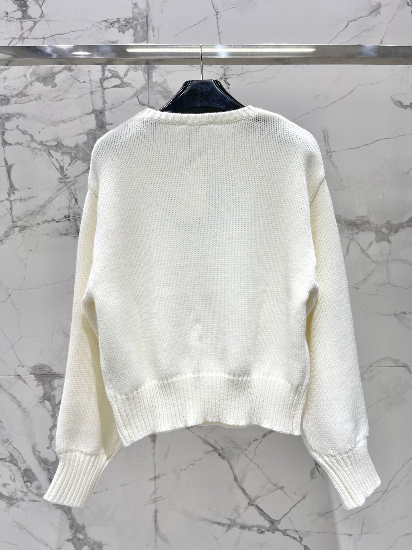 26 New Loose-Fit Printed Sweater